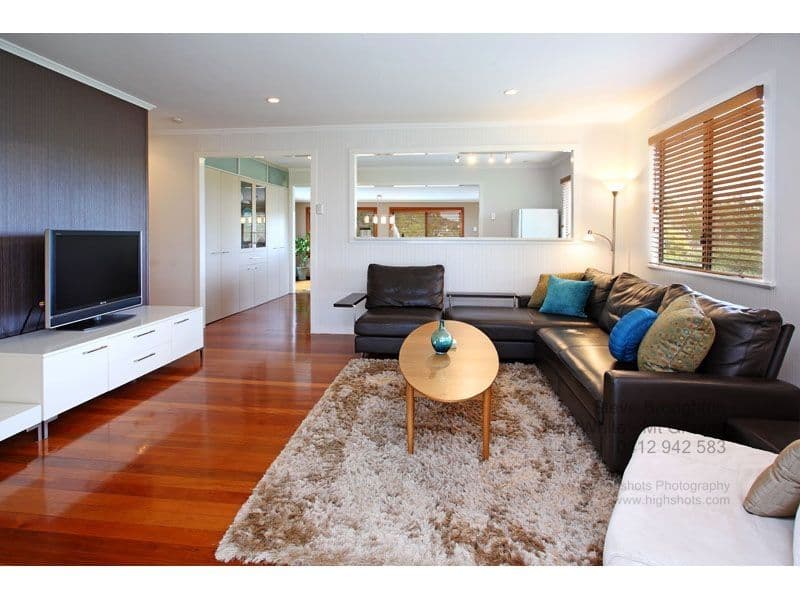 26 Pareena Crescent, MANSFIELD QLD 4122, Mansfield - Thumbnail 2
