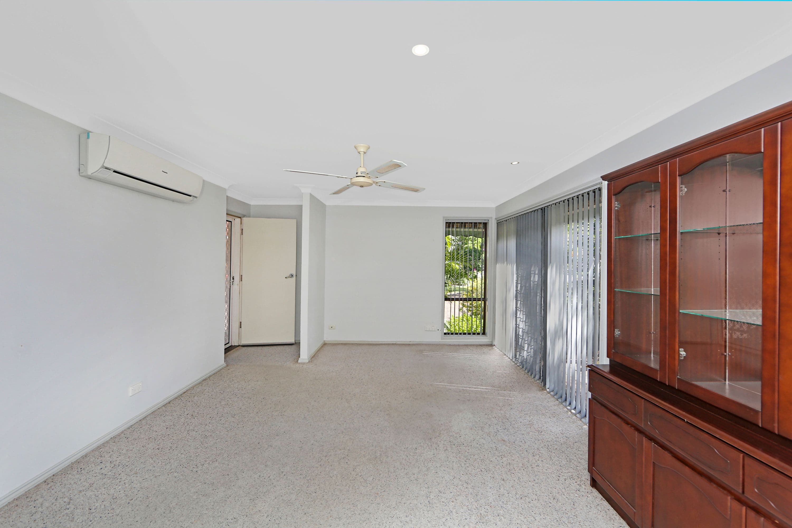 42 Natuna Avenue, Budgewoi - Thumbnail 4
