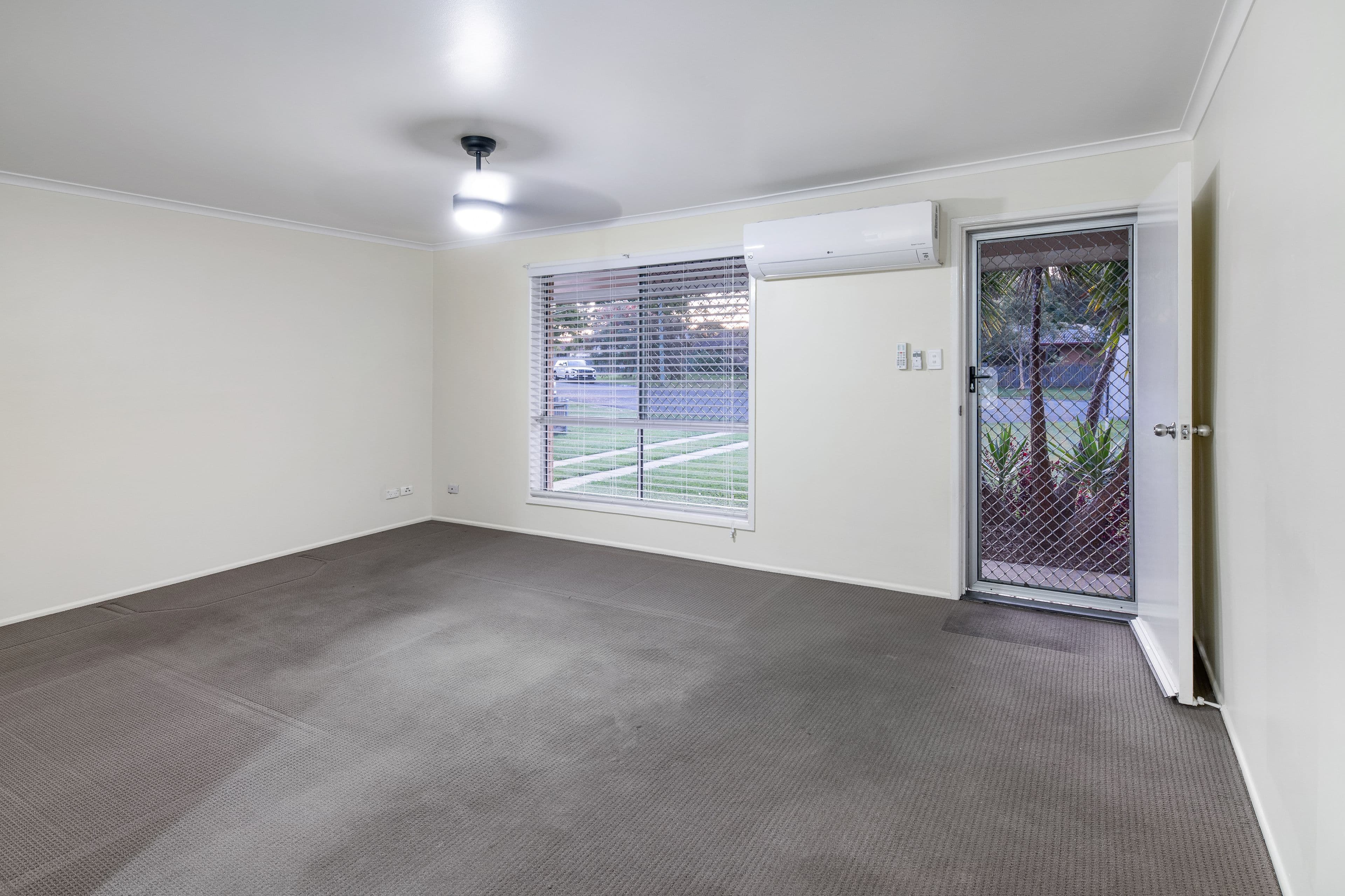 11 Duncan Avenue, Deception Bay QLD 4508, Deception Bay - Thumbnail 3