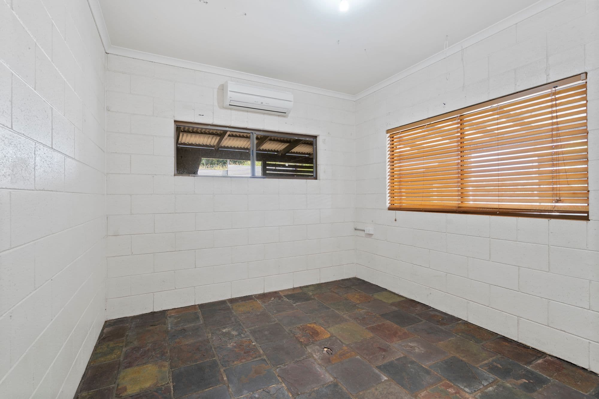 240 English Road, Kiamba QLD 4560, Kiamba - Thumbnail 6