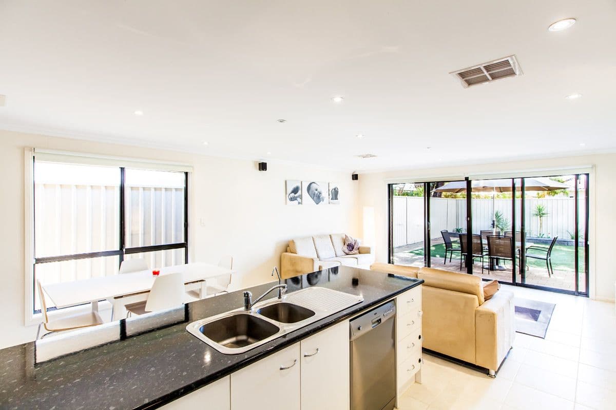 28A Bolingbroke Avenue, HENLEY BEACH SA 5022, Henley Beach - Thumbnail 5