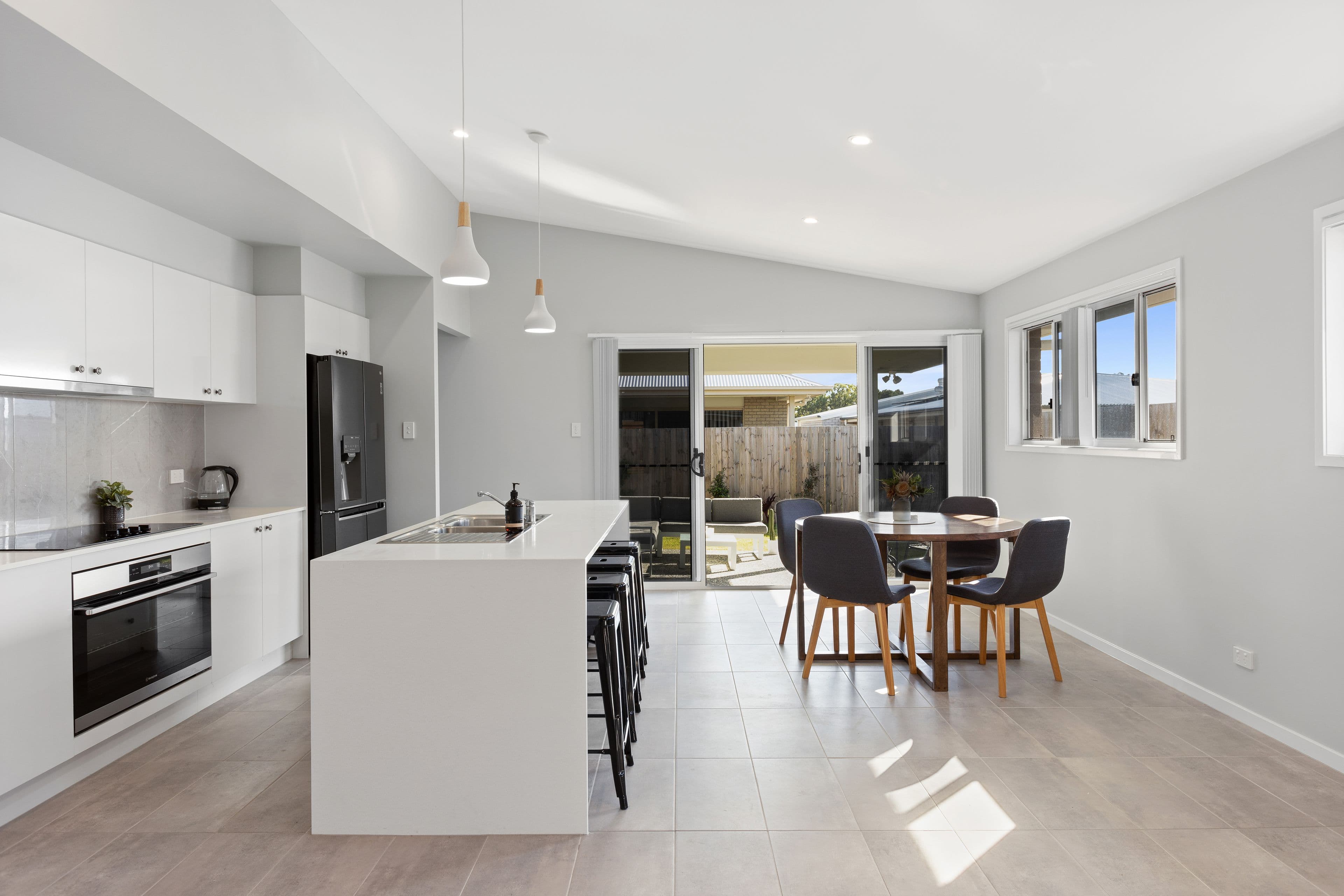 10 Ioannou Place, Coomera QLD 4209, Coomera - Thumbnail 2