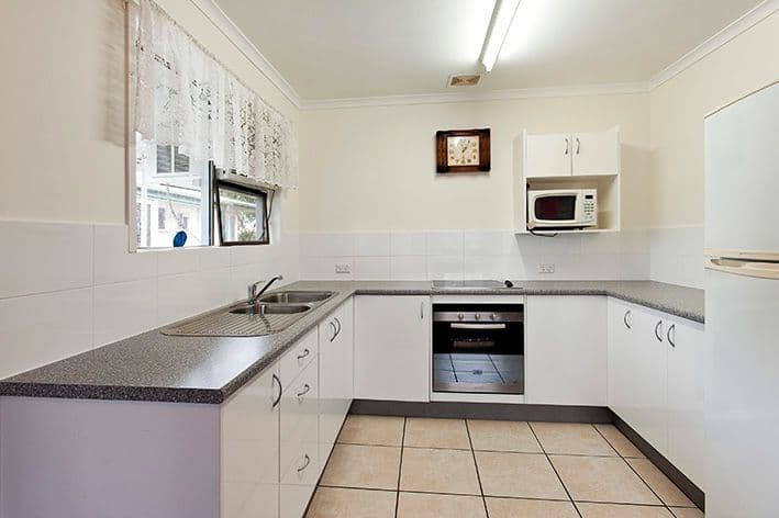 20 Broadsea Avenue, MAROOCHYDORE QLD 4558, Maroochydore - Thumbnail 3