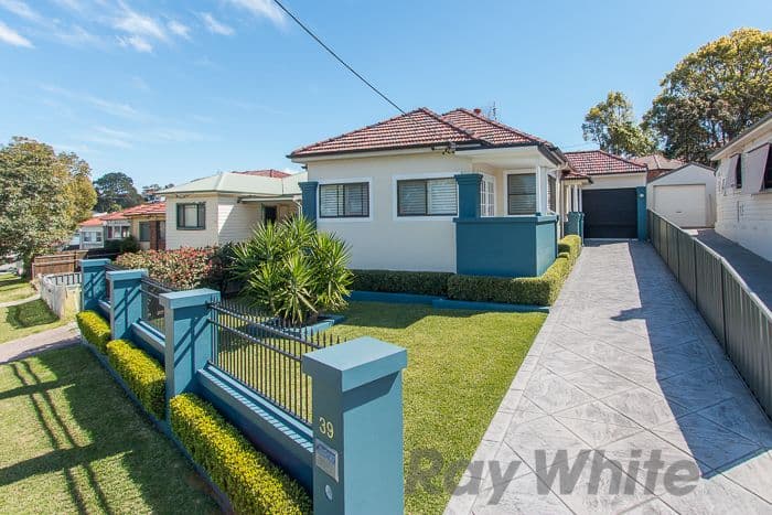 39 Lambton Road, Waratah - Image 1