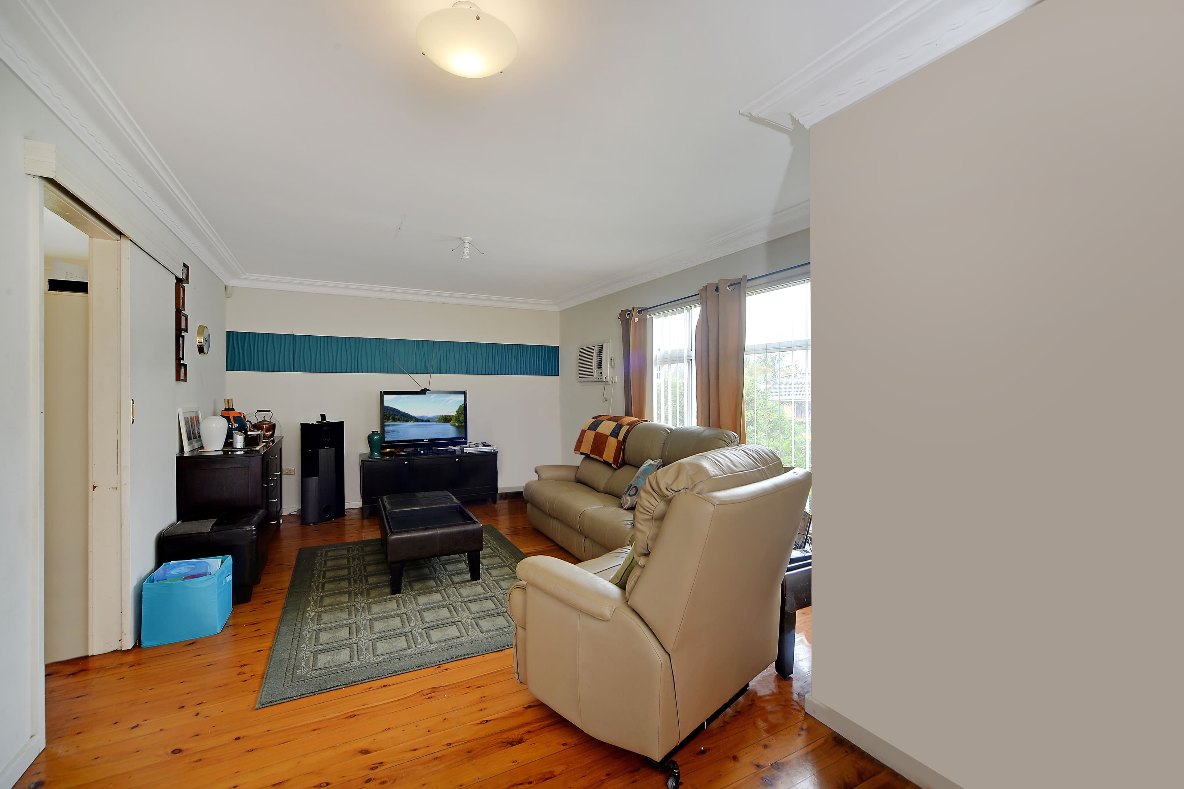 28 William Beach Road, Kanahooka - Thumbnail 2