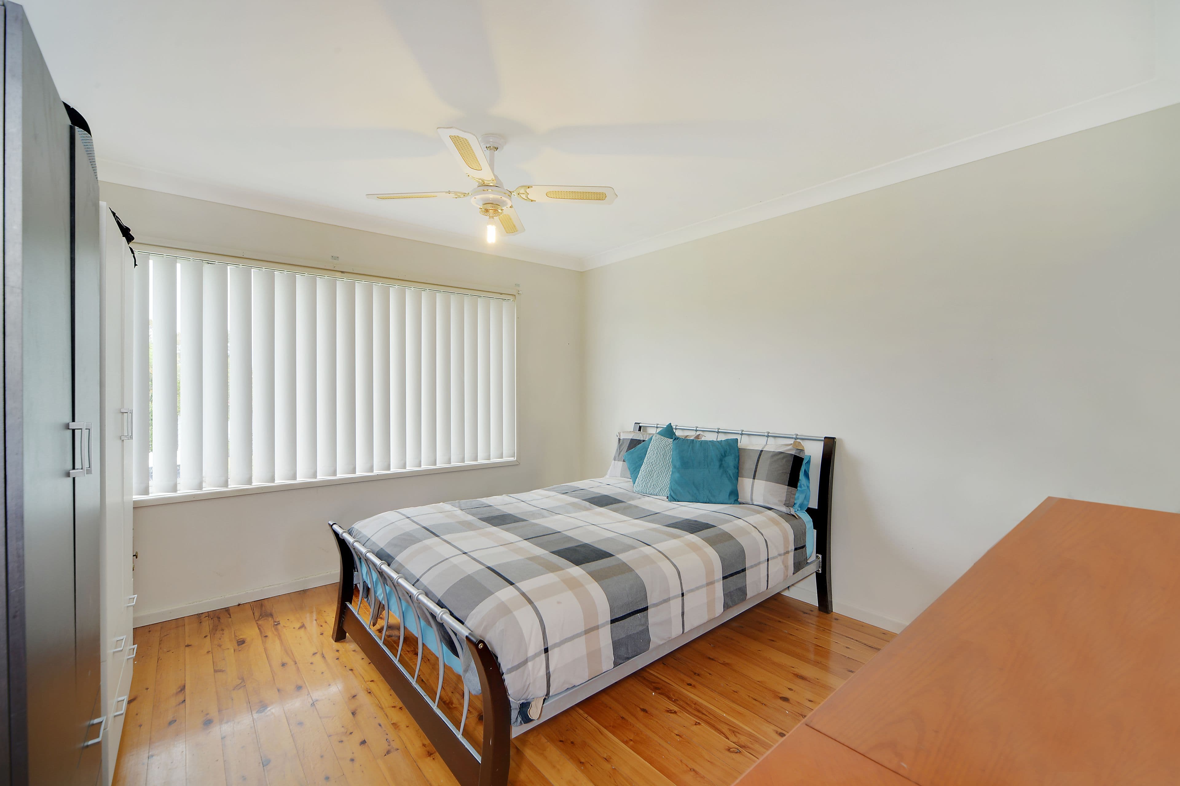 28 William Beach Road, Kanahooka - Thumbnail 4