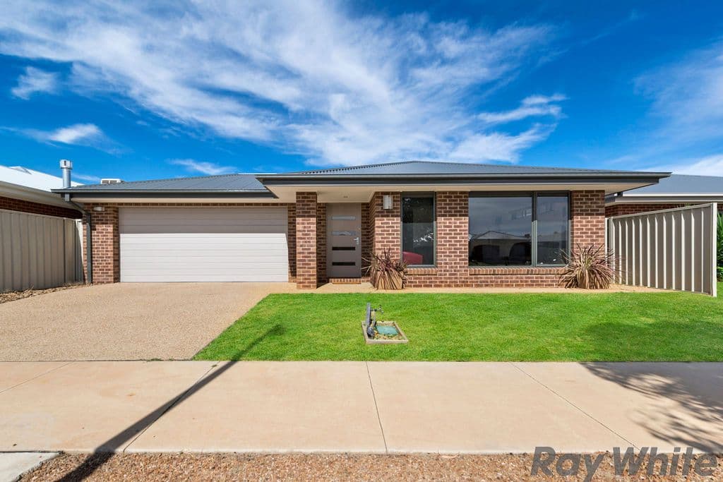 5 Vine Street, Yarrawonga VIC 3730, Yarrawonga - Image 1