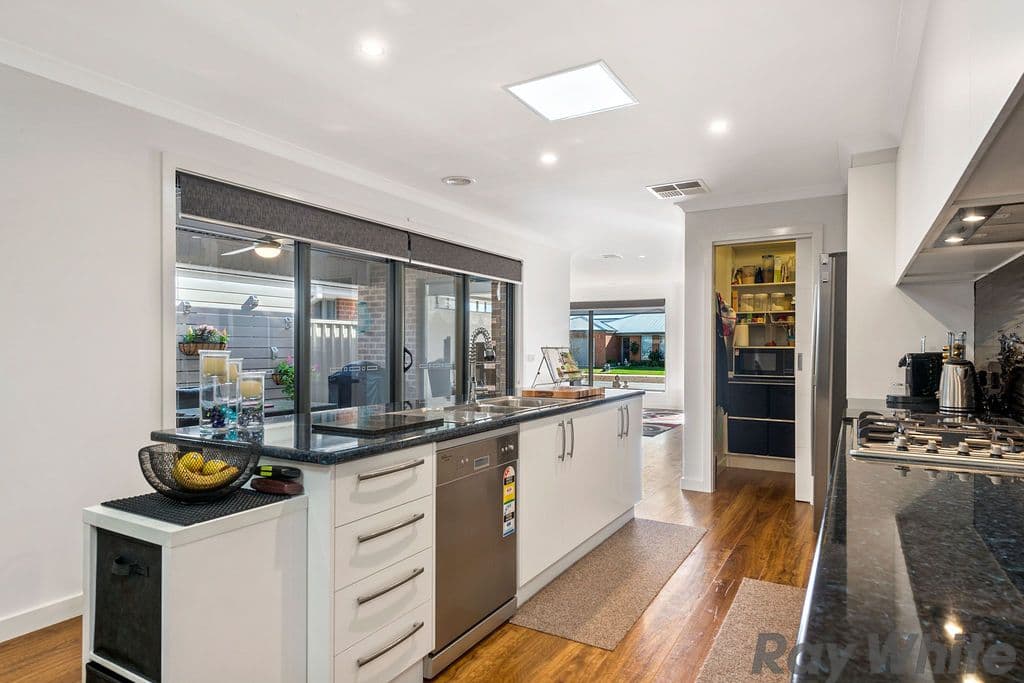 5 Vine Street, Yarrawonga VIC 3730, Yarrawonga - Thumbnail 5