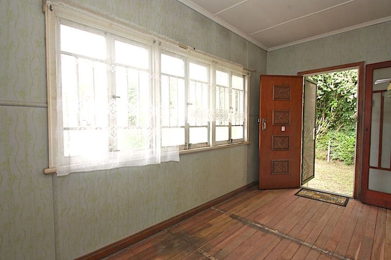 10 Mclean Street, NORTH IPSWICH QLD 4305, North Ipswich - Thumbnail 4