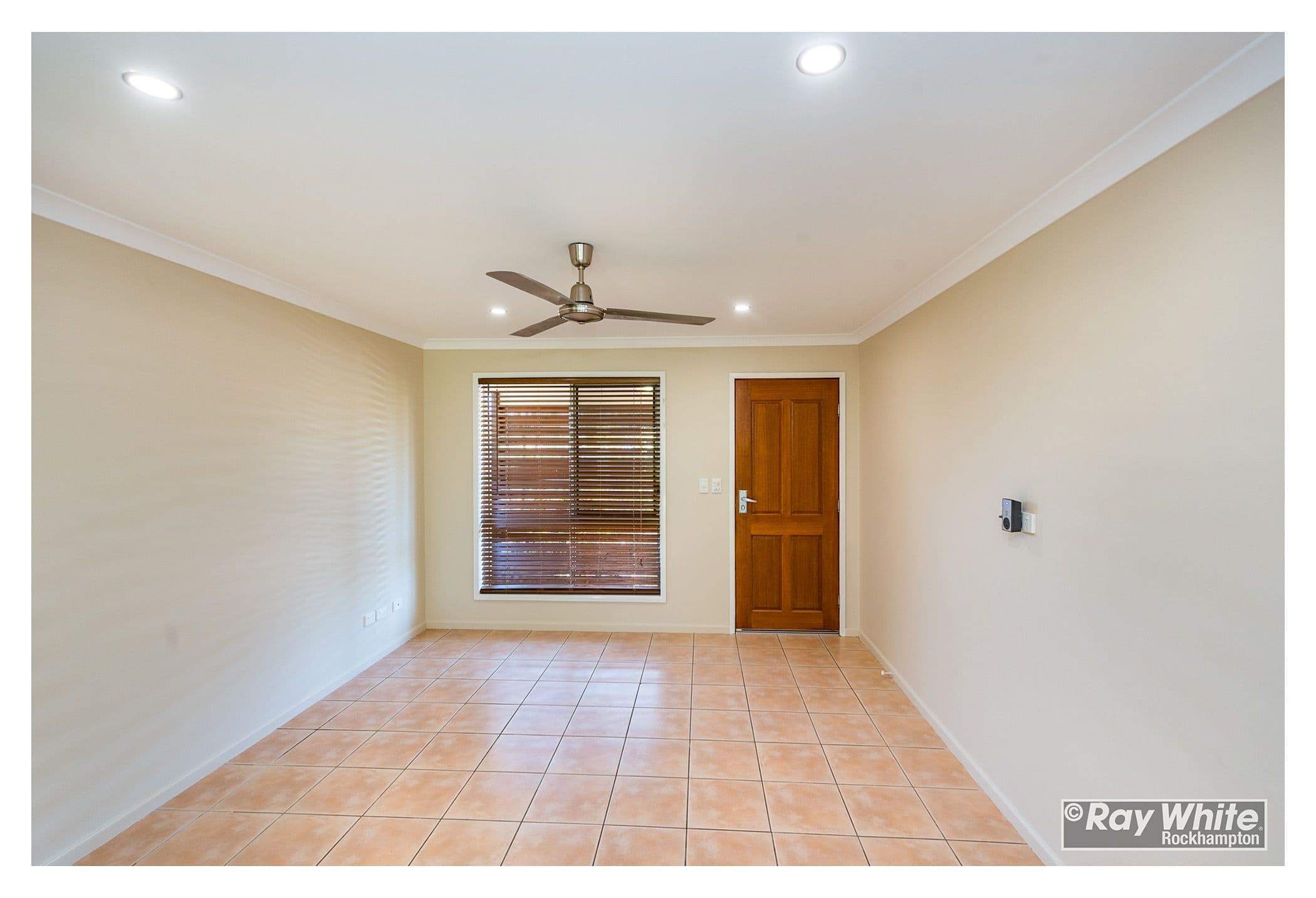 576 Norman Road, Norman Gardens QLD 4701, Norman Gardens - Thumbnail 4