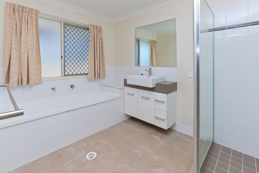 38 Patmore Street, Holland Park QLD 4121, Holland Park - Thumbnail 5