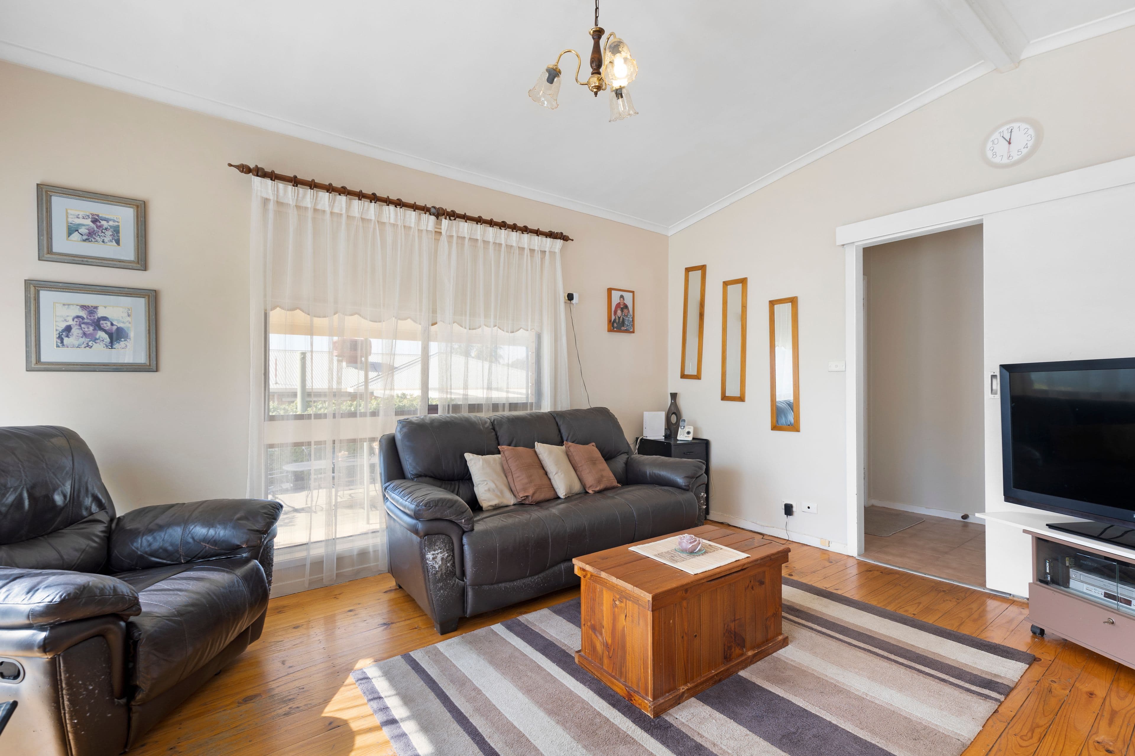 2 Arnold Street, Junee NSW 2663, Junee - Thumbnail 3