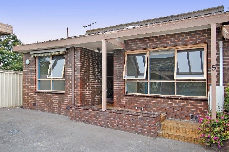 2 Griffiths Street, RESERVOIR VIC 3073, Reservoir - Thumbnail 2