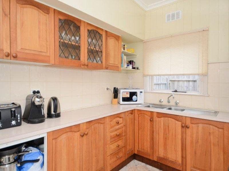 9 Lomond Terrace, EAST GEELONG VIC 3219, East Geelong - Thumbnail 6