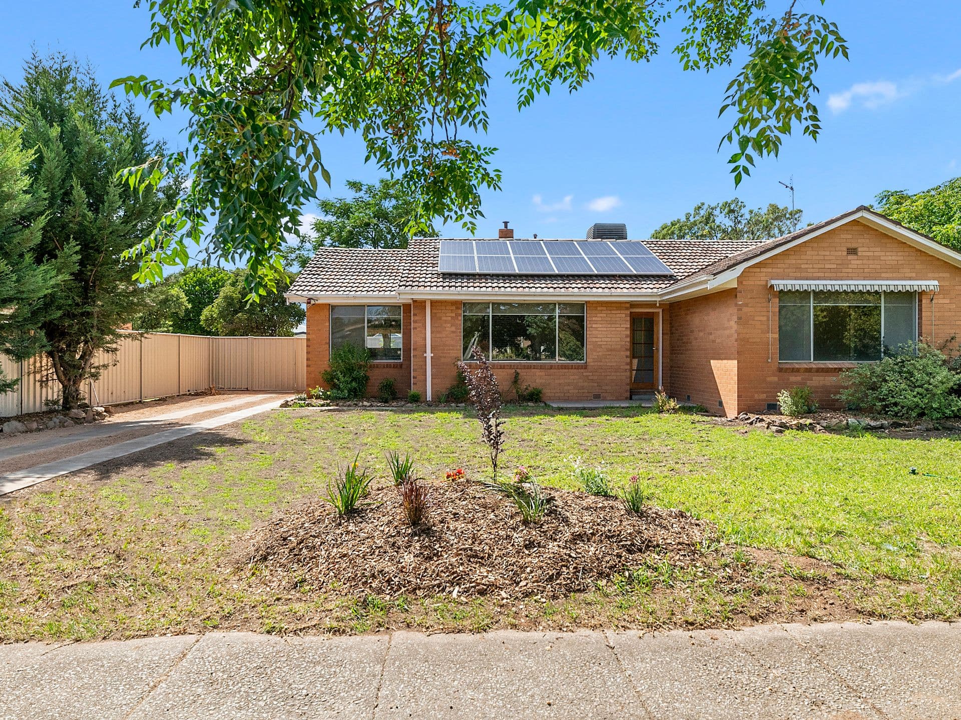 11 Latimer Street, Benalla VIC 3672, Benalla - Image 1