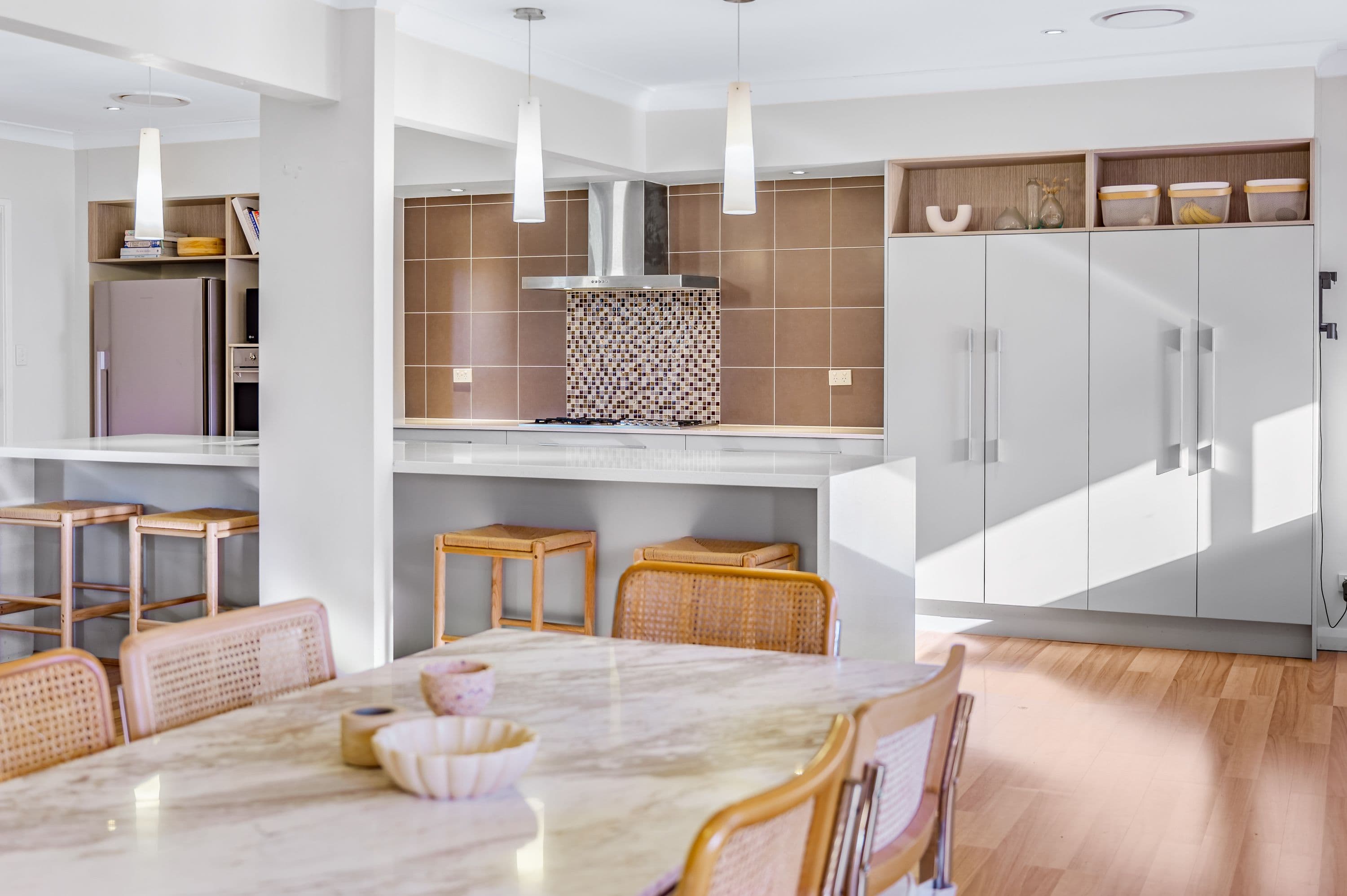 17 Seaview Close, Eleebana NSW 2282, Eleebana - Thumbnail 2