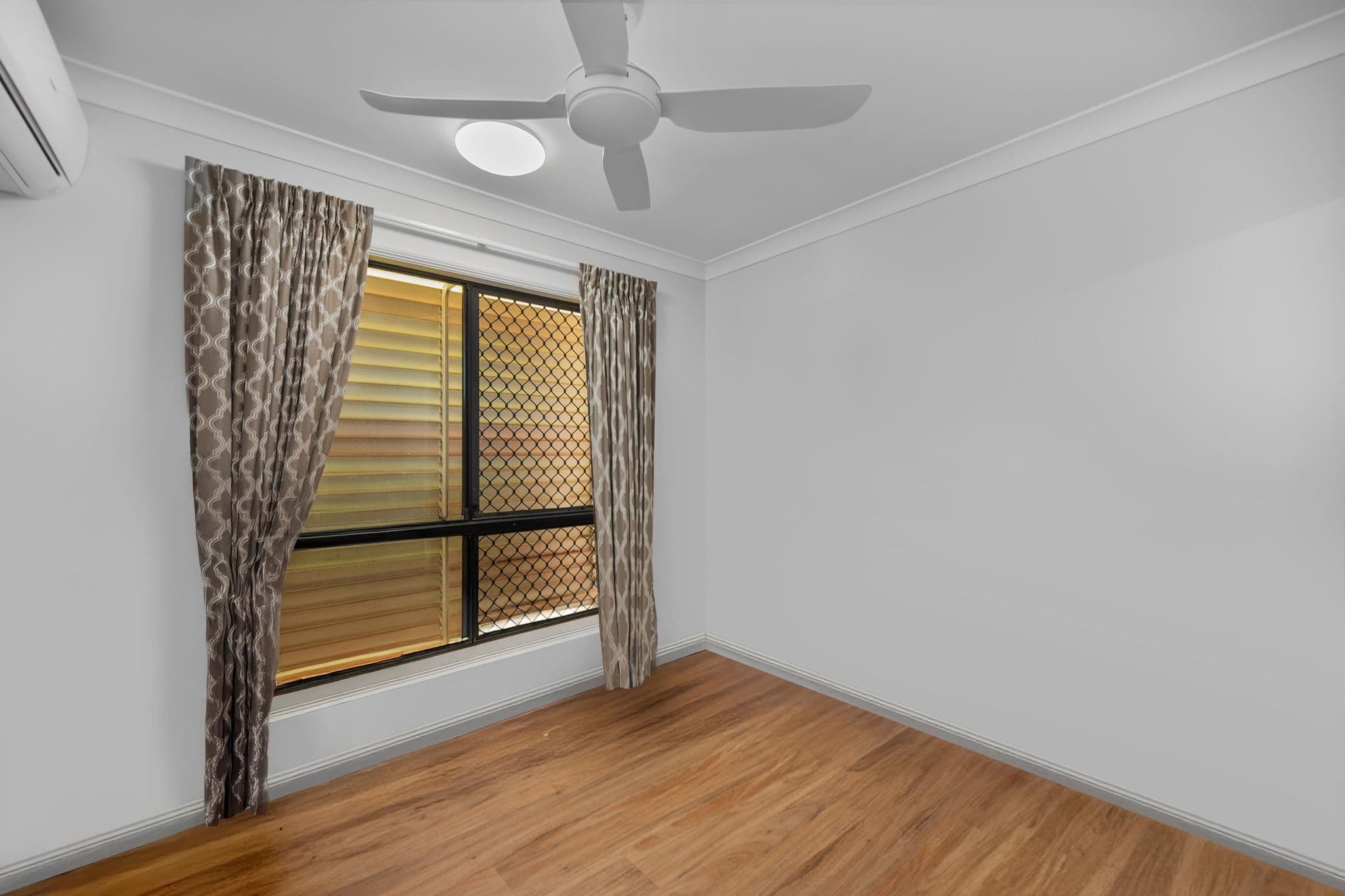 4 Bellamy Street, Rasmussen QLD 4815, Rasmussen - Thumbnail 8