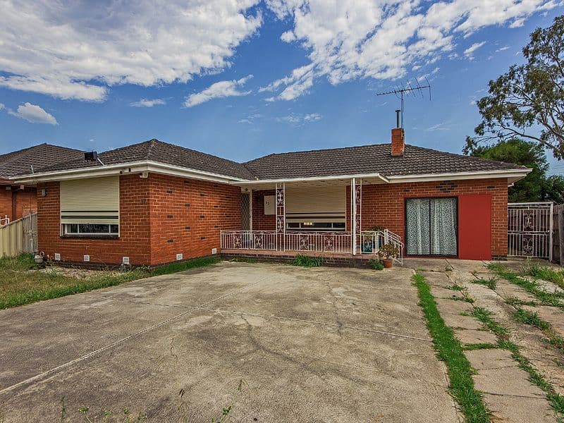 37 Yarmouth Avenue, ST ALBANS VIC 3021, St Albans - Image 1