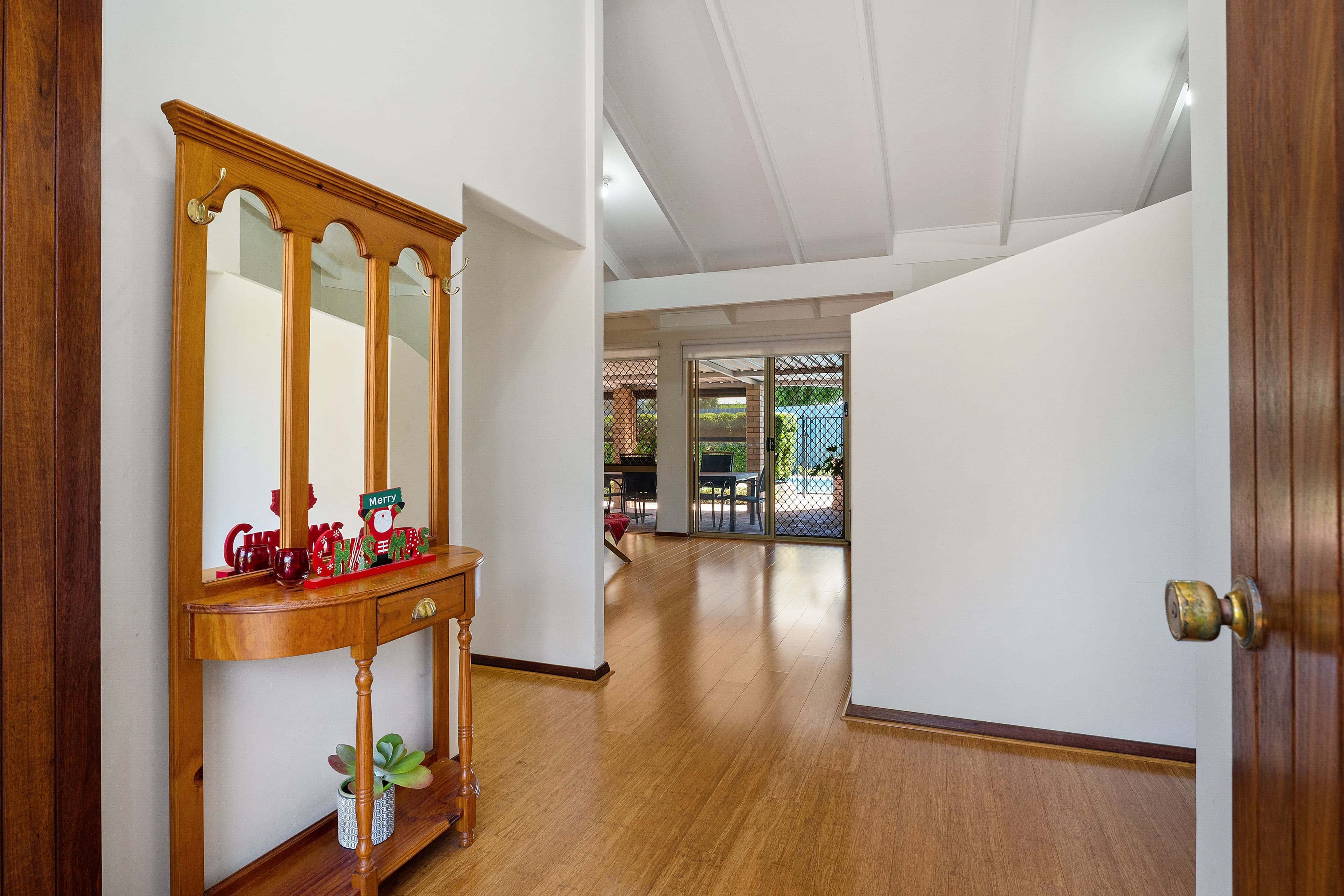 4 Walter Close, Bateman WA 6150, Bateman - Thumbnail 5