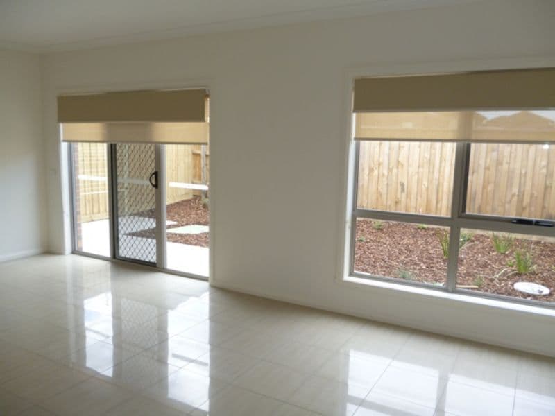 1 Mecklenburg Close, EPPING VIC 3076, Epping - Thumbnail 3
