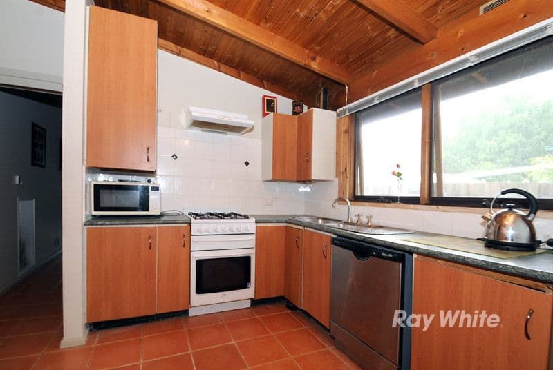 6 Fifth Avenue, ROWVILLE VIC 3178, Rowville - Thumbnail 2