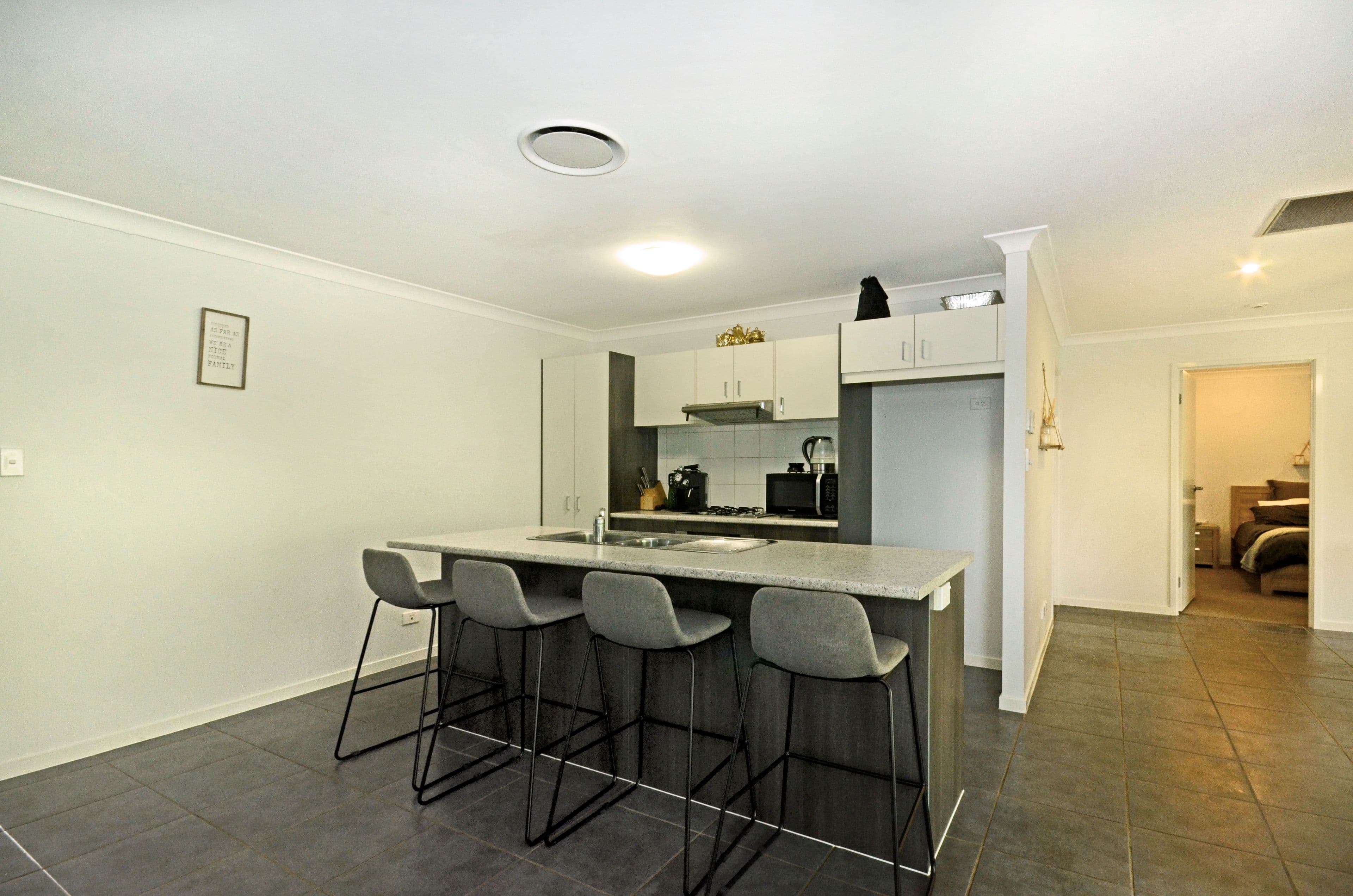 30 Panorama Drive, Biloela QLD 4715, Biloela - Thumbnail 2