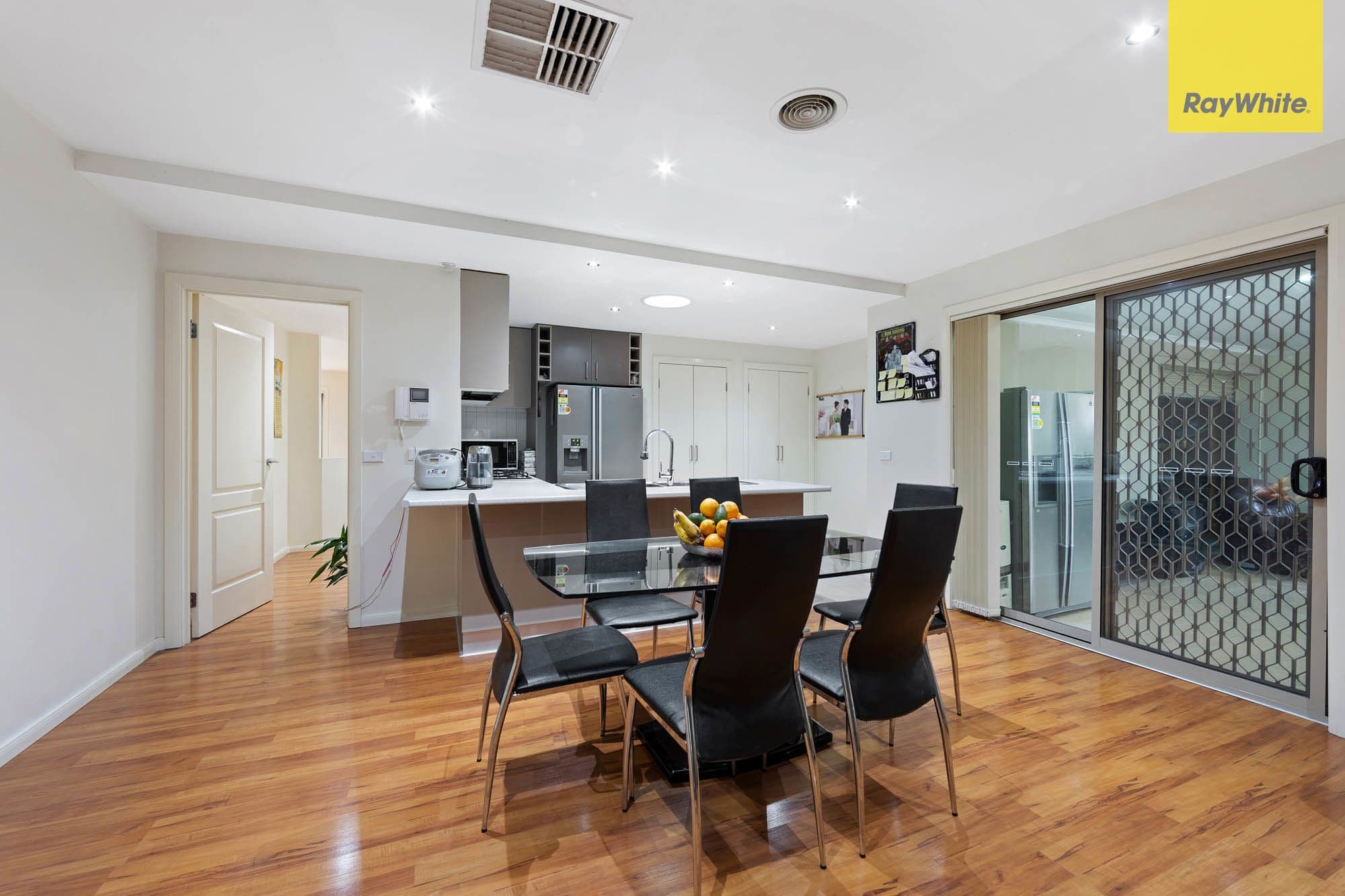 5 Cunningham Chase, Burnside Heights VIC 3023, Burnside Heights - Thumbnail 4
