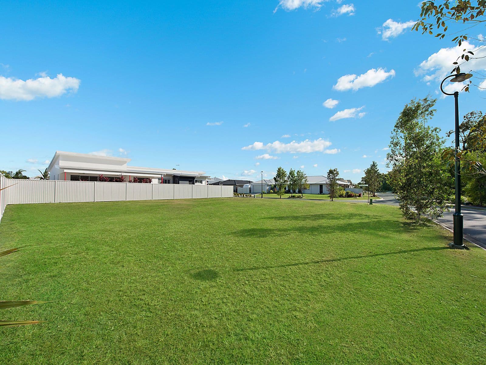 1 Leonie Court, Pelican Waters QLD 4551, Pelican Waters - Thumbnail 2