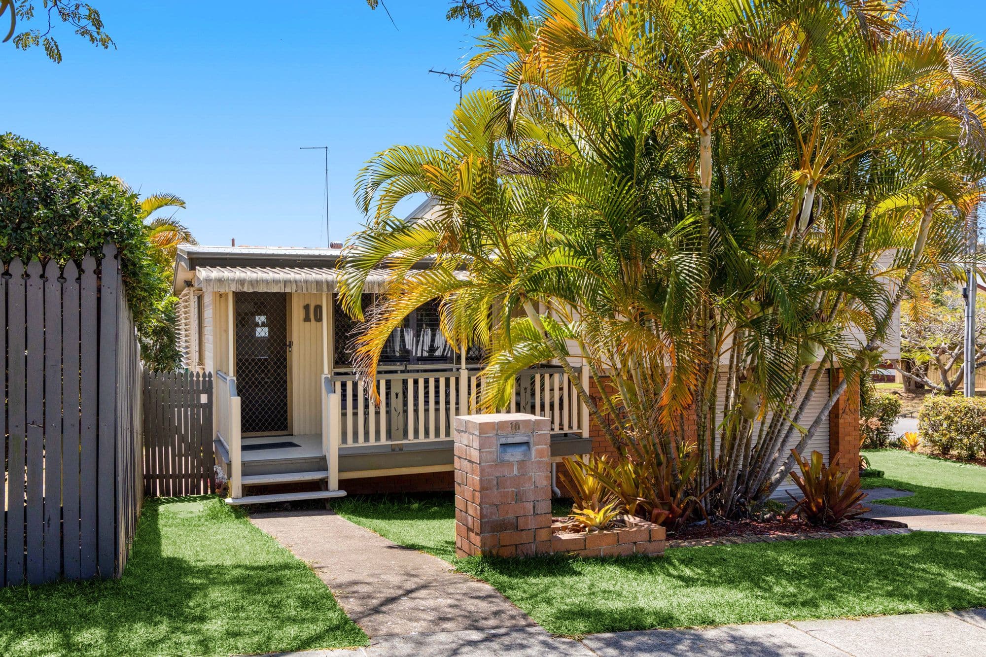 10 Condong Street, Mansfield QLD 4122, Mansfield - Image 1