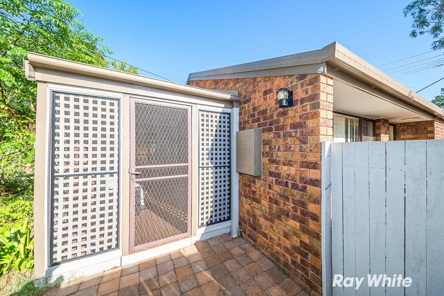 12 Elizabeth Street, Beachmere QLD 4510, Beachmere - Thumbnail 3