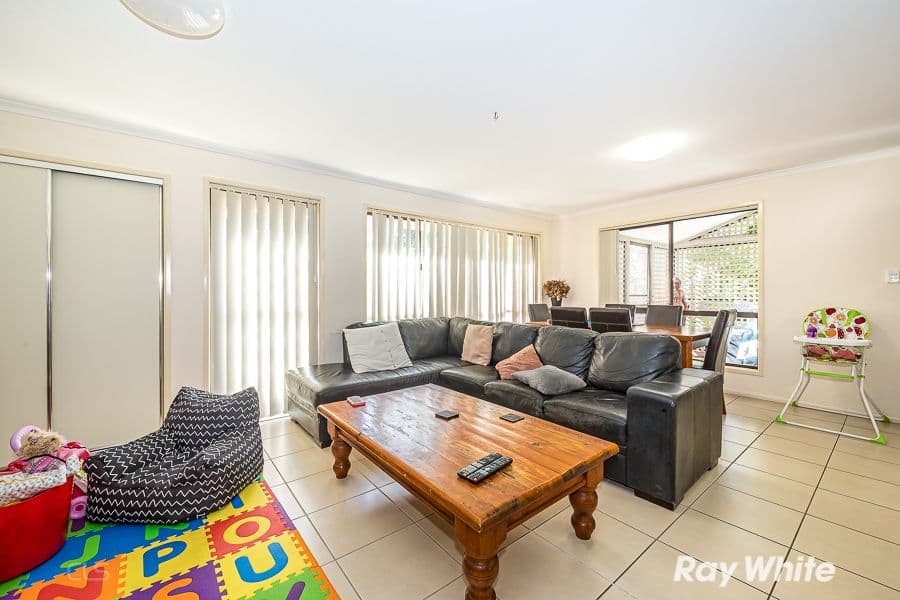 12 Elizabeth Street, Beachmere QLD 4510, Beachmere - Thumbnail 6