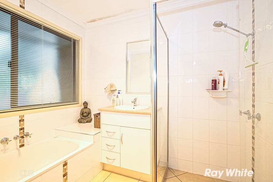 12 Elizabeth Street, Beachmere QLD 4510, Beachmere - Thumbnail 7
