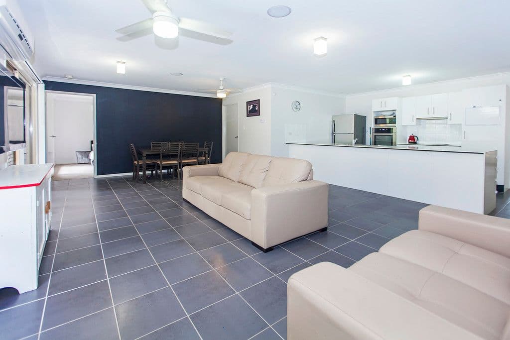 18 O'Kelly Court, Collingwood Park QLD 4301, Collingwood Park - Thumbnail 4