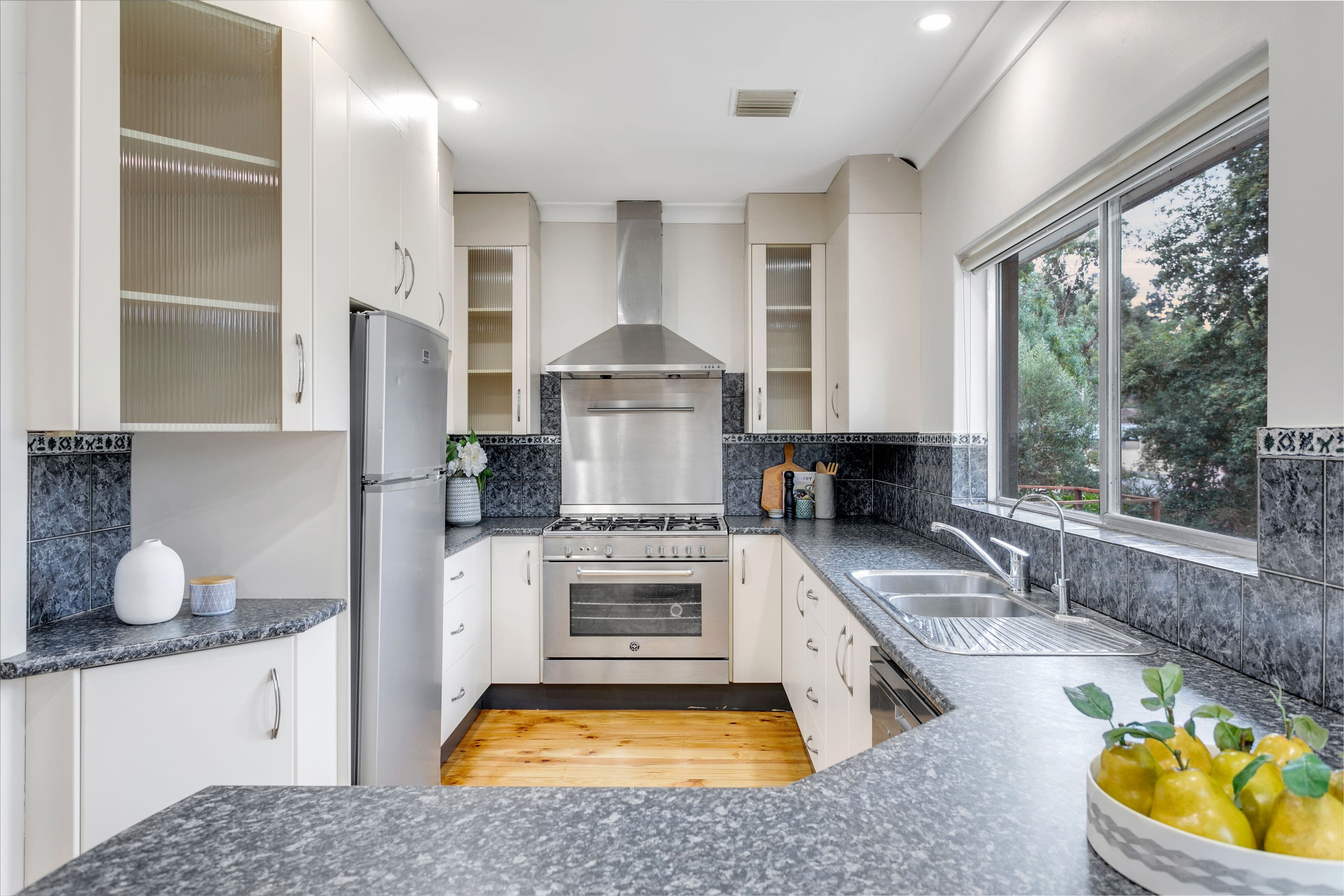 17 Boronia Avenue, Coromandel Valley SA 5051, Coromandel Valley - Thumbnail 3