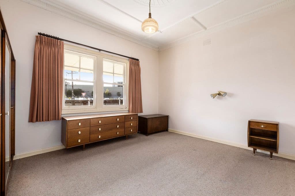 24 Mora Avenue, Oakleigh VIC 3166, Oakleigh - Thumbnail 4