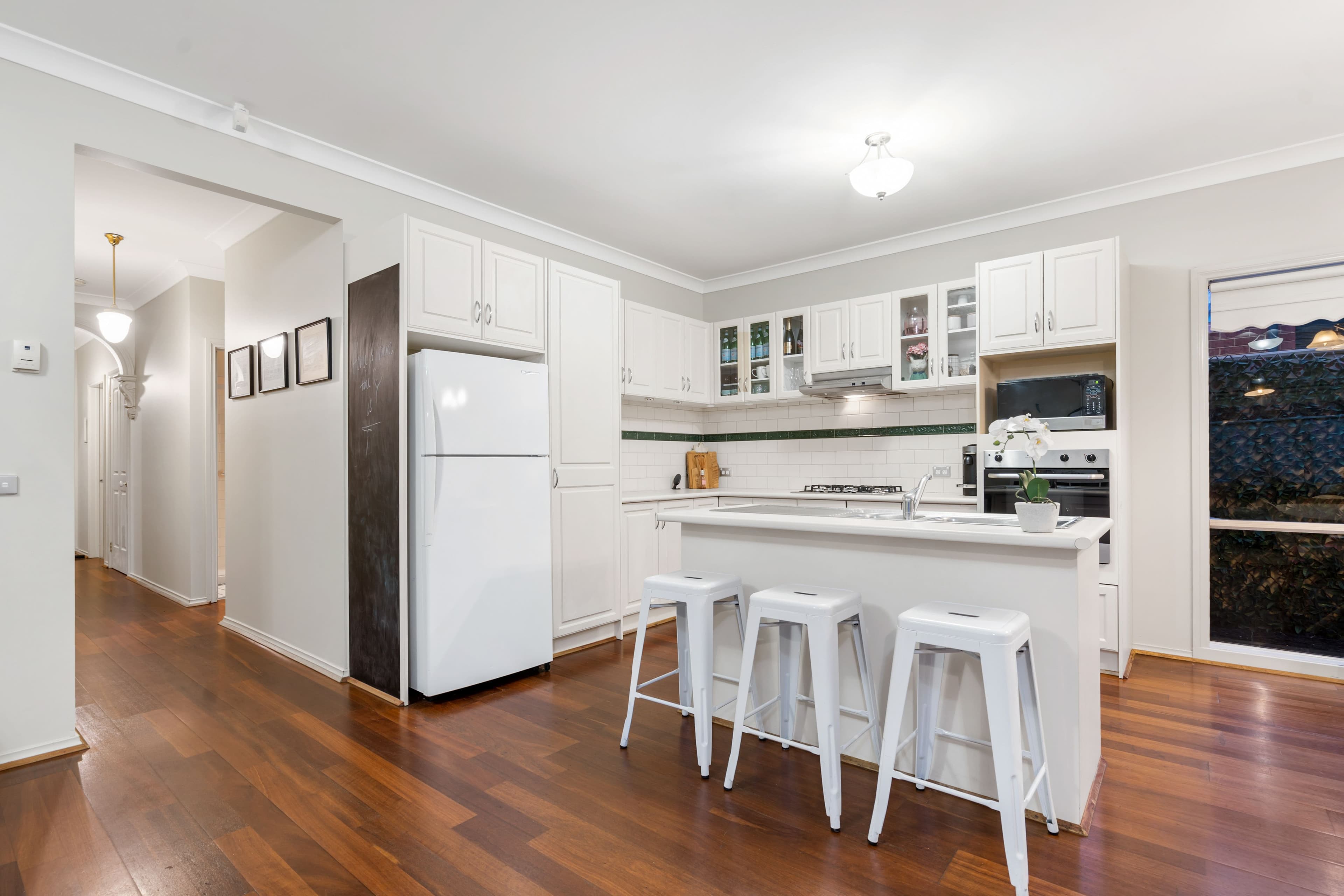 13 Barlow Close, Caroline Springs VIC 3023, Caroline Springs - Thumbnail 3