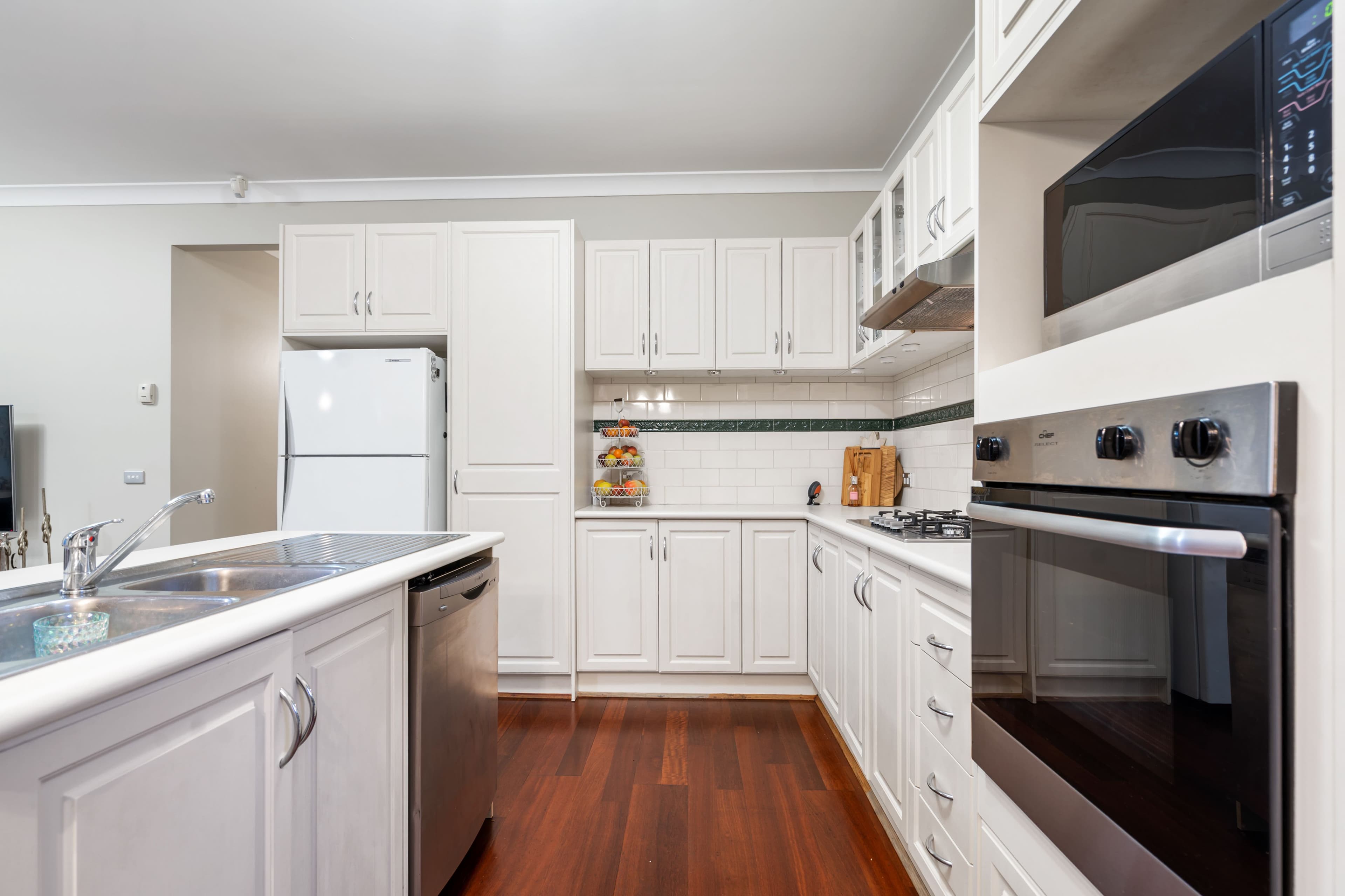 13 Barlow Close, Caroline Springs VIC 3023, Caroline Springs - Thumbnail 4