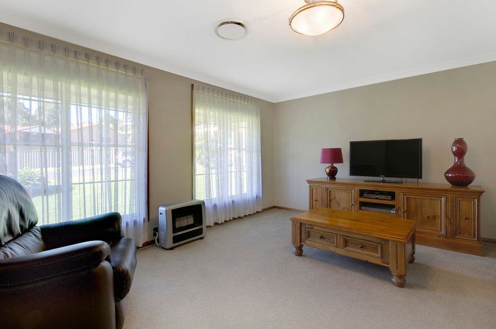 8 Cormack Avenue, DAPTO NSW 2530, Dapto - Thumbnail 2