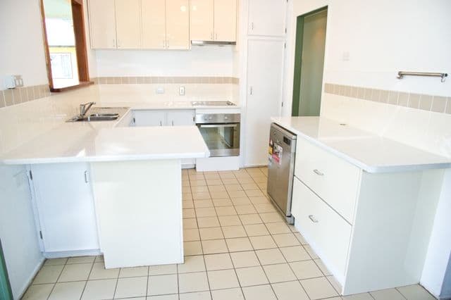 29 Pharlap Parade, OORALEA QLD 4740, Ooralea - Thumbnail 3