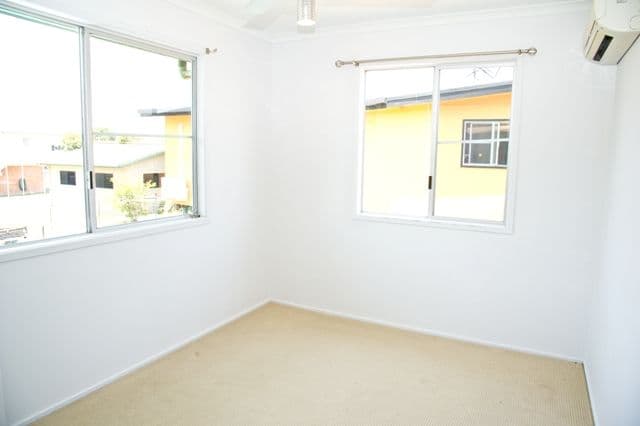 29 Pharlap Parade, OORALEA QLD 4740, Ooralea - Thumbnail 5
