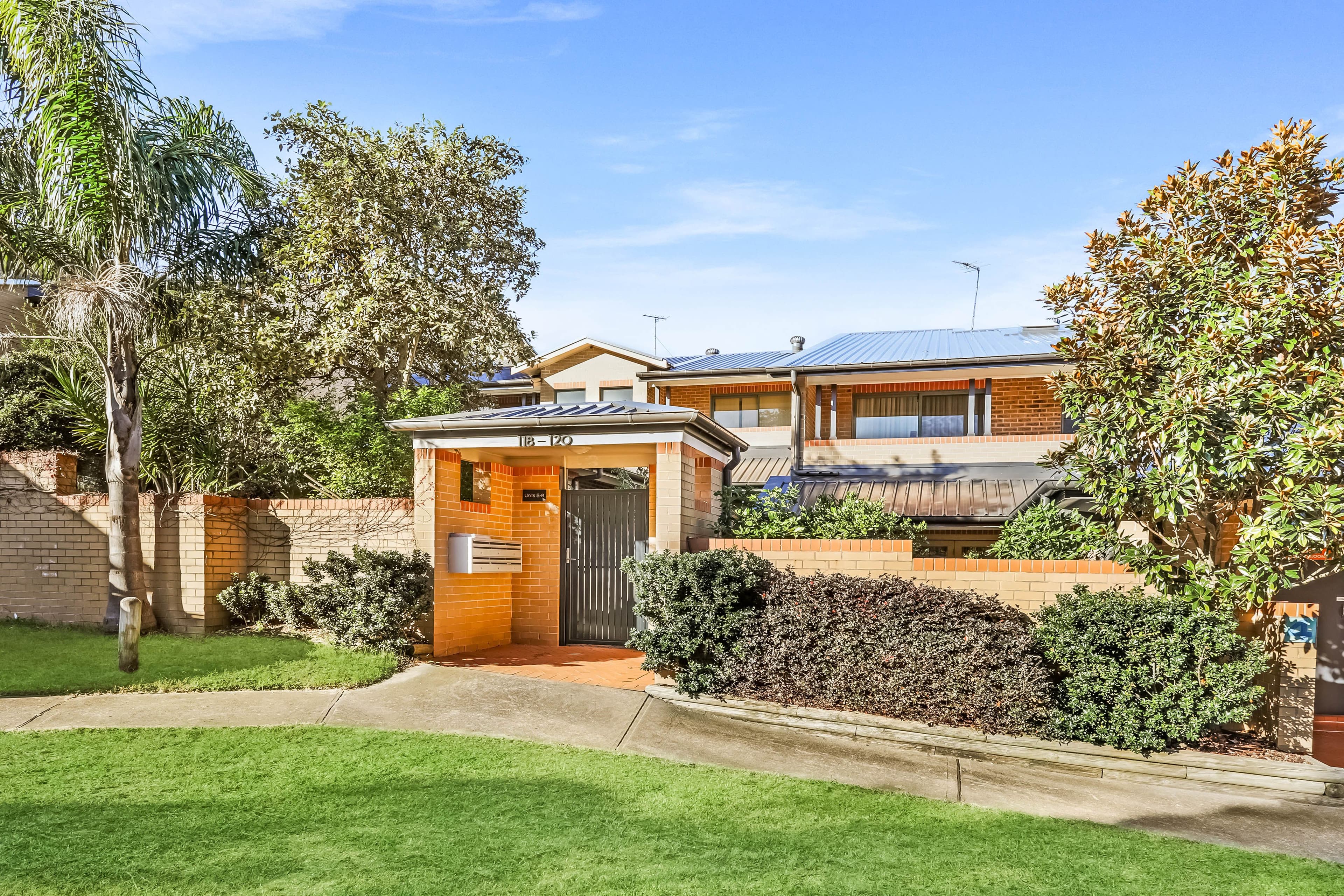 118-120 Hewlett Street, Bronte NSW 2024, Bronte - Image 1