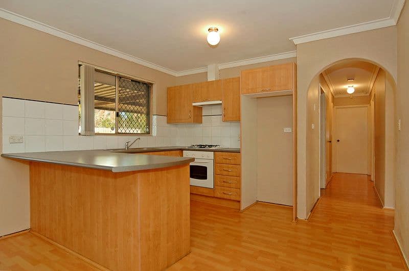 34  Brockmill Avenue, BEECHBORO WA 6063, Beechboro - Thumbnail 4