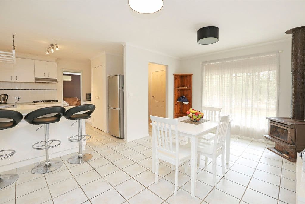 57 Geelong Road, Bannockburn VIC 3331, Bannockburn - Thumbnail 2