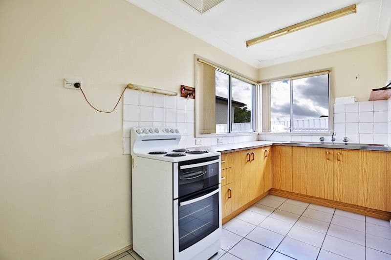 28 Ophir Street, Orient Point - Thumbnail 3