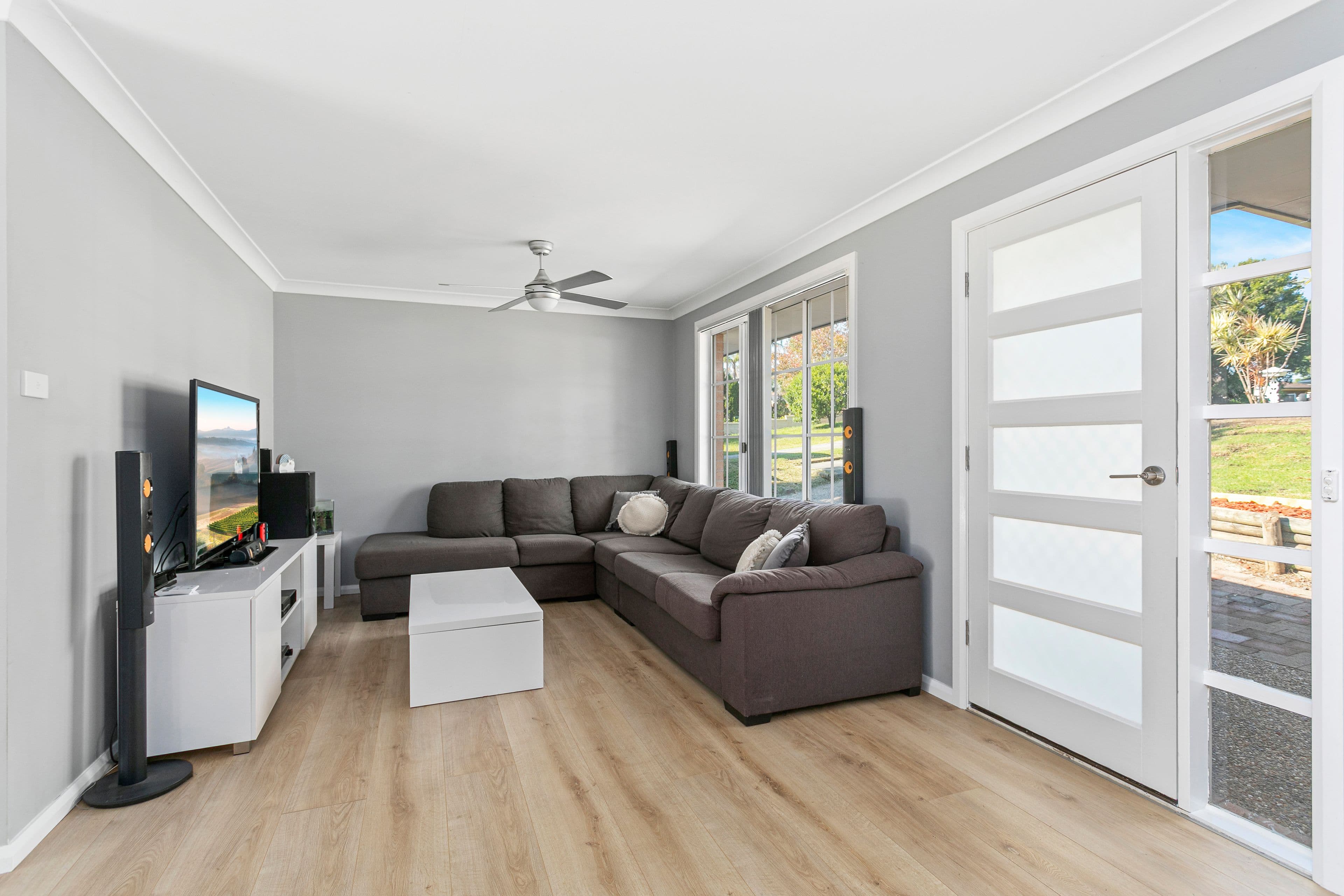 8 Normanby Place, Albion Park NSW 2527, Albion Park - Thumbnail 2