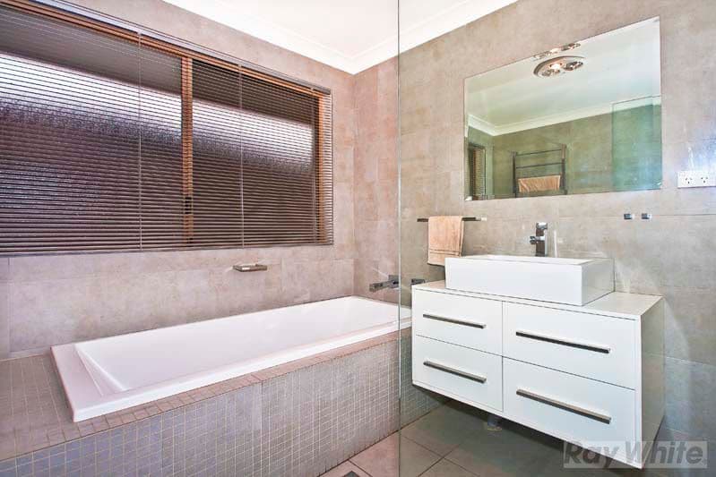 100  Keppel Circuit, HINCHINBROOK NSW 2168, Hinchinbrook - Thumbnail 6