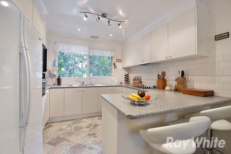 15 Newton Street, FERNTREE GULLY VIC 3156, Ferntree Gully - Thumbnail 3