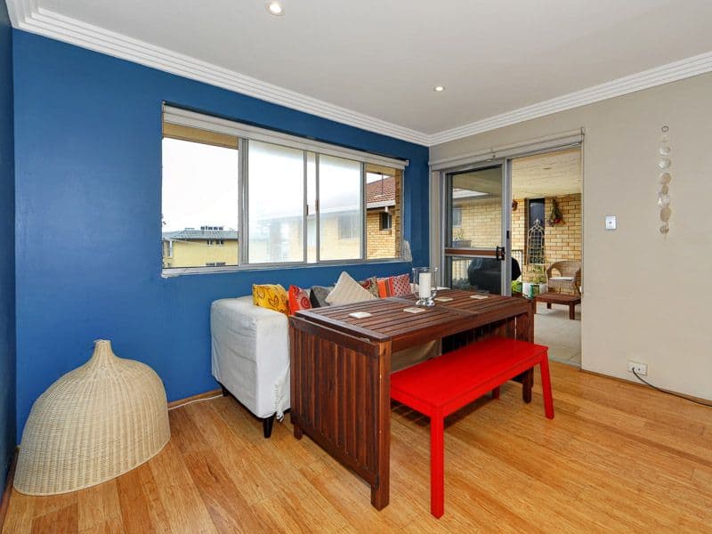 2 Nagel Avenue, Miami QLD 4220, Miami - Thumbnail 4