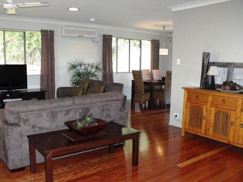 124 Brisbane Street, NANANGO QLD 4615, Nanango - Thumbnail 2