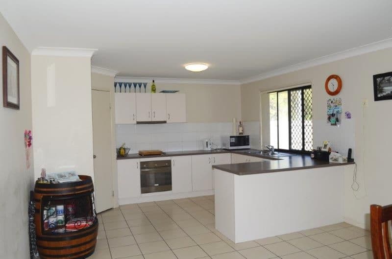 11 Gow Court, CRESTMEAD QLD 4132, Crestmead - Thumbnail 4